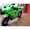 R&G Racing Crash Protectors - Classic Style for Kawasaki ZX-10R '06-07 R&G Racing Crash Protectors - Classic Style for Kawasaki ZX-10R '06-07